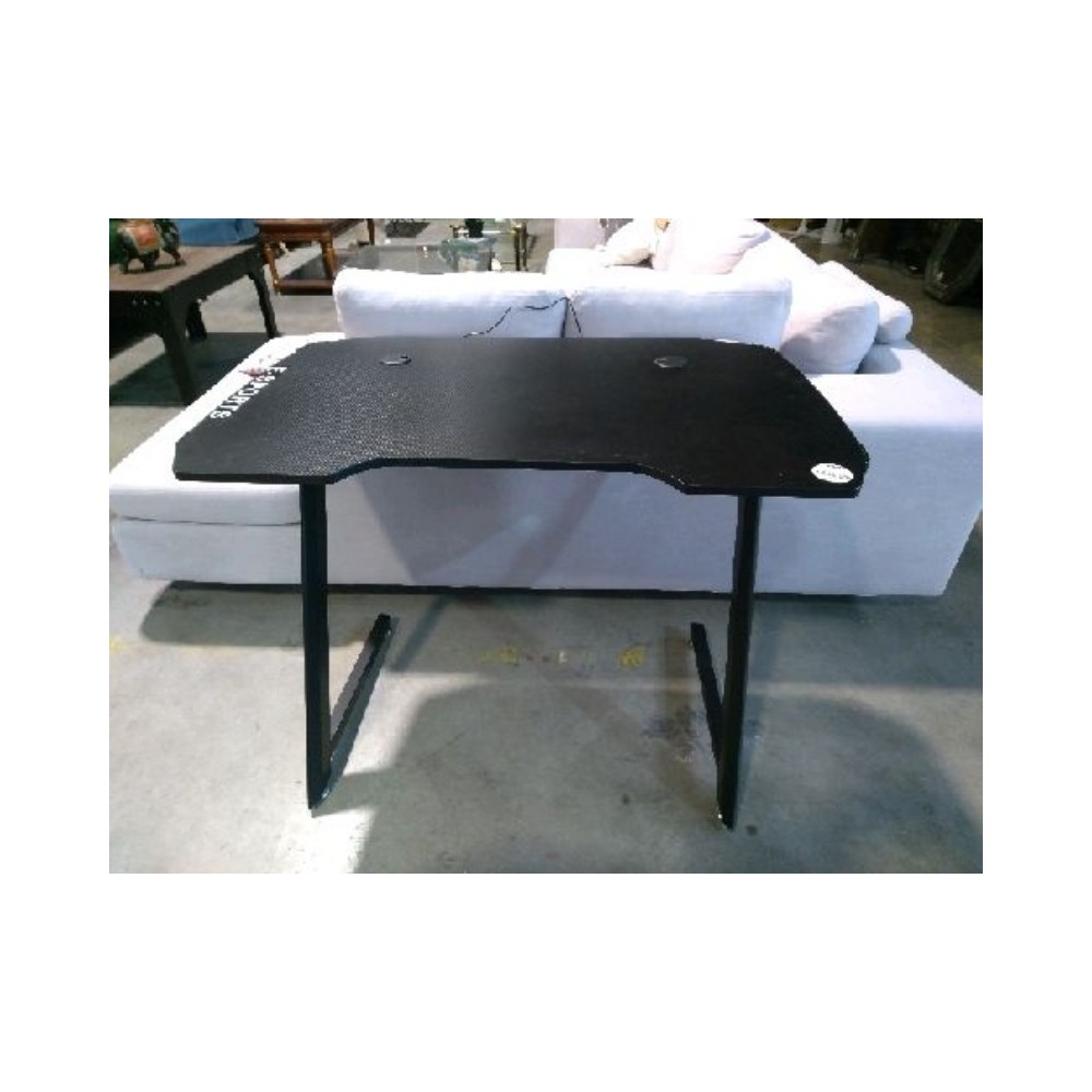 Bureau Gamer Led + télécommande neuf